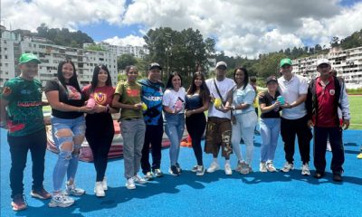 “El encuentro entre jóvenes talentos y celebridades fue un gran atractivo del evento.”