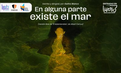 La actriz Ariana Requena interpreta a Marta en "En Alguna Parte Existe el Mar", obra dirigida por Daifra Blanco en el Centro Cultural Chacao.