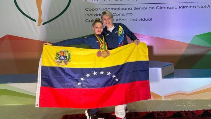 Domínguez hace historia y se corona campeona absoluta