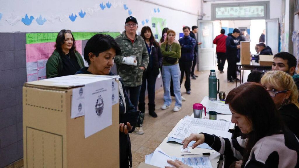 Buenos Aires celebra elecciones legislativas con normalidad