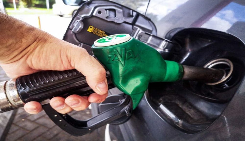 Transportistas de Pichincha suspenden paro tras eliminación del subsidio al diésel