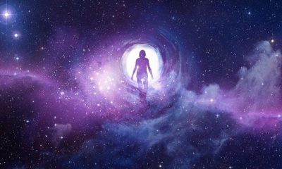 El viaje astral, o desdoblamiento astral, permite separar la conciencia del cuerpo físico y proyectarla a través del cuerpo astral