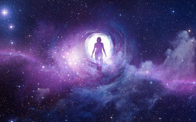 El viaje astral, o desdoblamiento astral, permite separar la conciencia del cuerpo físico y proyectarla a través del cuerpo astral