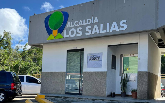 Santiago Santana, director de Administración Tributaria de Los Salias, anunció la exoneración del 100 % de intereses moratorios en jornada especial.