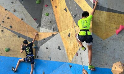 Atletas y aprendices participan en la escalada deportiva en la pared del Parque Cacique Conopoima de Los Teques.