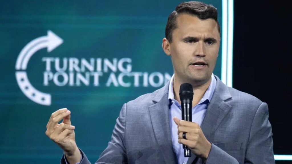 U.S.E revoca visados por críticas tras asesinato de Charlie Kirk