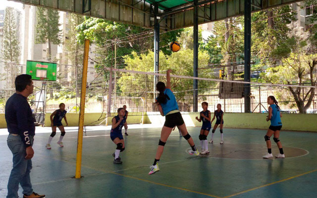 Las atletas de Guaicaipuro celebran sus victorias en la fase zonal de los Juegos Comunales 2025.