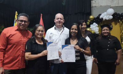 La certificación de emprendedores se llevó a cabo en un evento emotivo con la participación de autoridades locales.