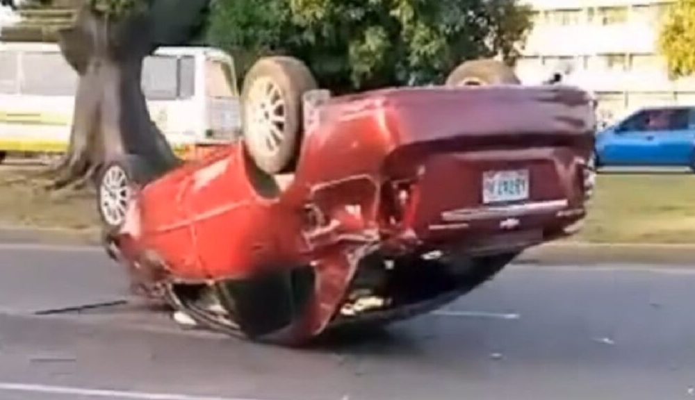 Accidente vial en El Limón, Aragua deja un muerto y un herido