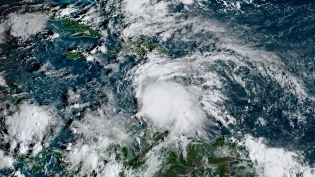 República Dominicana eleva a 22 las provincias en alerta por la tormenta