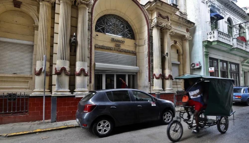 Cuba restringe a empresas extranjeras la extracción de divisas y crea nuevas cuentas “reales”