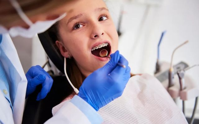 La transformación dental en Los Teques: Cada sonrisa cuenta una historia de confianza y comunidad.