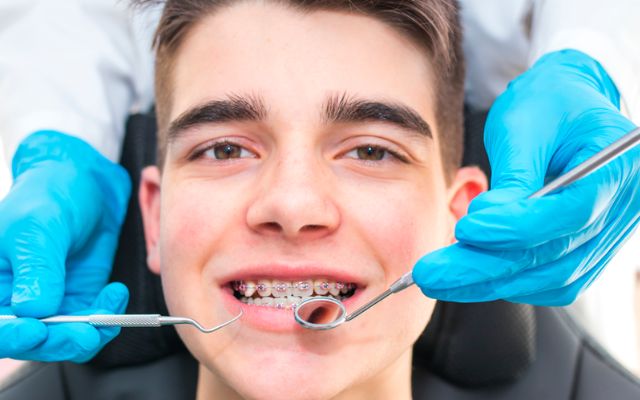 La ortodoncia no es solo un tratamiento estético, sino una inversión en salud bucal.