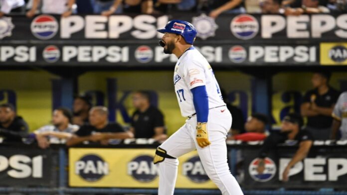 Magallanes dejó en el terreno a Leones y afianzó su dominio