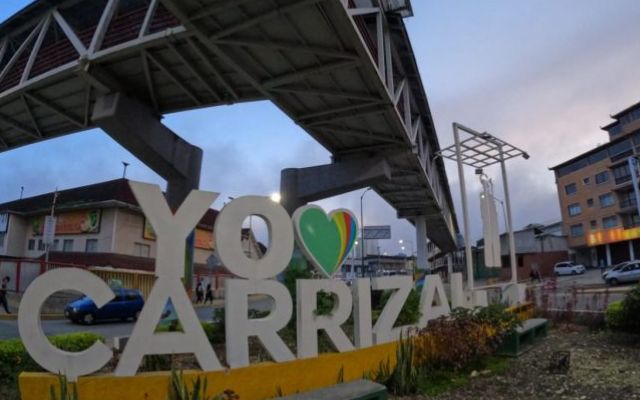 Fuertes brisas provocan caída de árboles y fallas eléctricas en comunidades de los Altos Mirandinos.