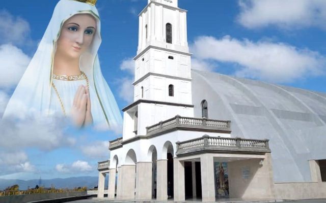 coronación de la Virgen de Fátima, un momento de unión y fe en el Santuario.