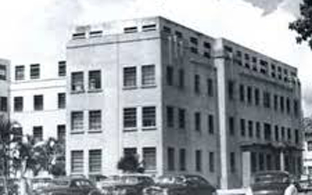 Fachada de la antigua sede de la Seguridad Nacional en Caracas, enero de 1958.