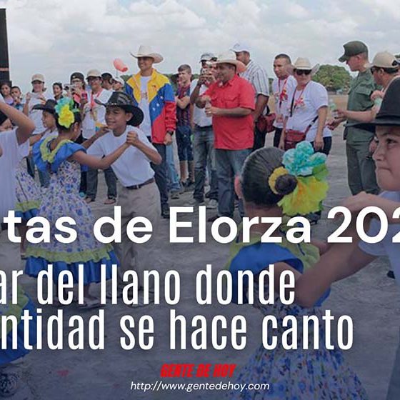 Pareja de baile zapateando al ritmo del arpa, cuatro y maracas durante el amanecer llanero en las Fiestas de Elorza, estado Apure.