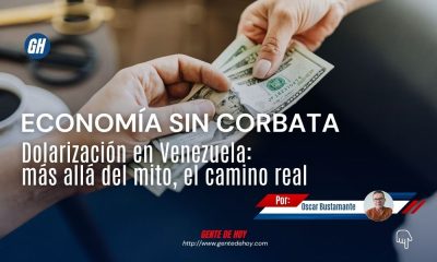 Transacciones en dólares y bolívares reflejan la coexistencia de dos monedas en la economía venezolana actual.