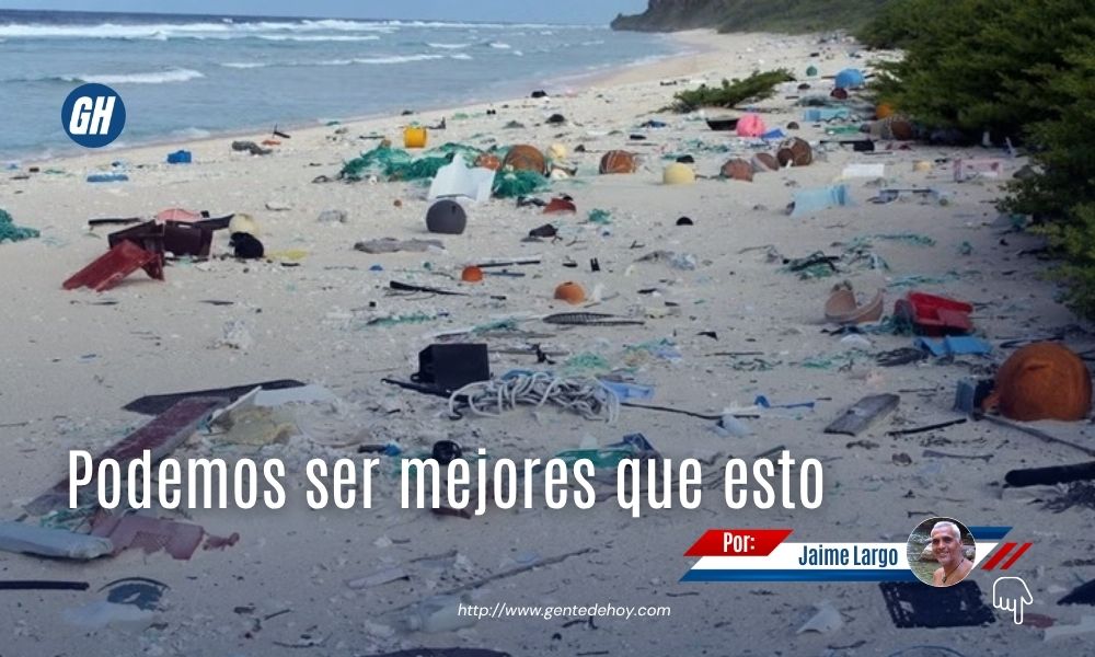 La basura acumulada en los ríos y quebradas amenaza la biodiversidad y deteriora los ecosistemas acuáticos.